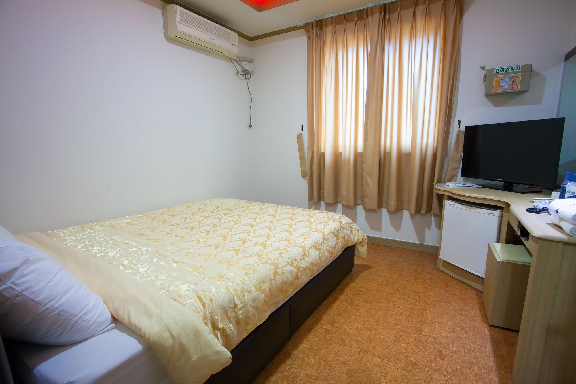 Suanbo Saipan Hot Spring Hotel Chungju Dış mekan fotoğraf