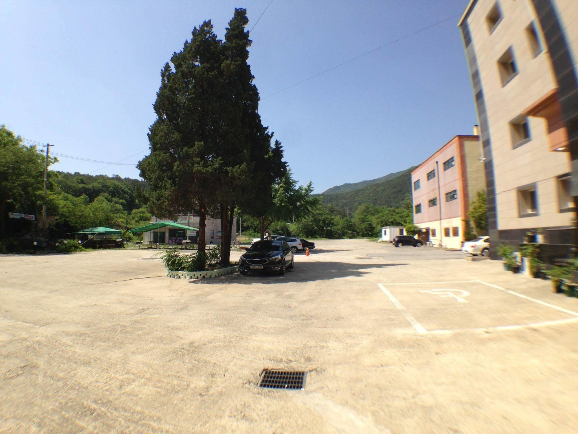Suanbo Saipan Hot Spring Hotel Chungju Dış mekan fotoğraf
